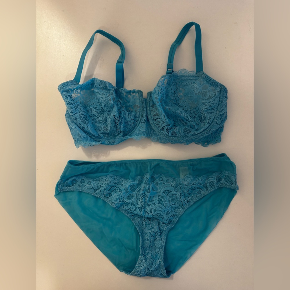 La Perla lingerie: matching bra & panties